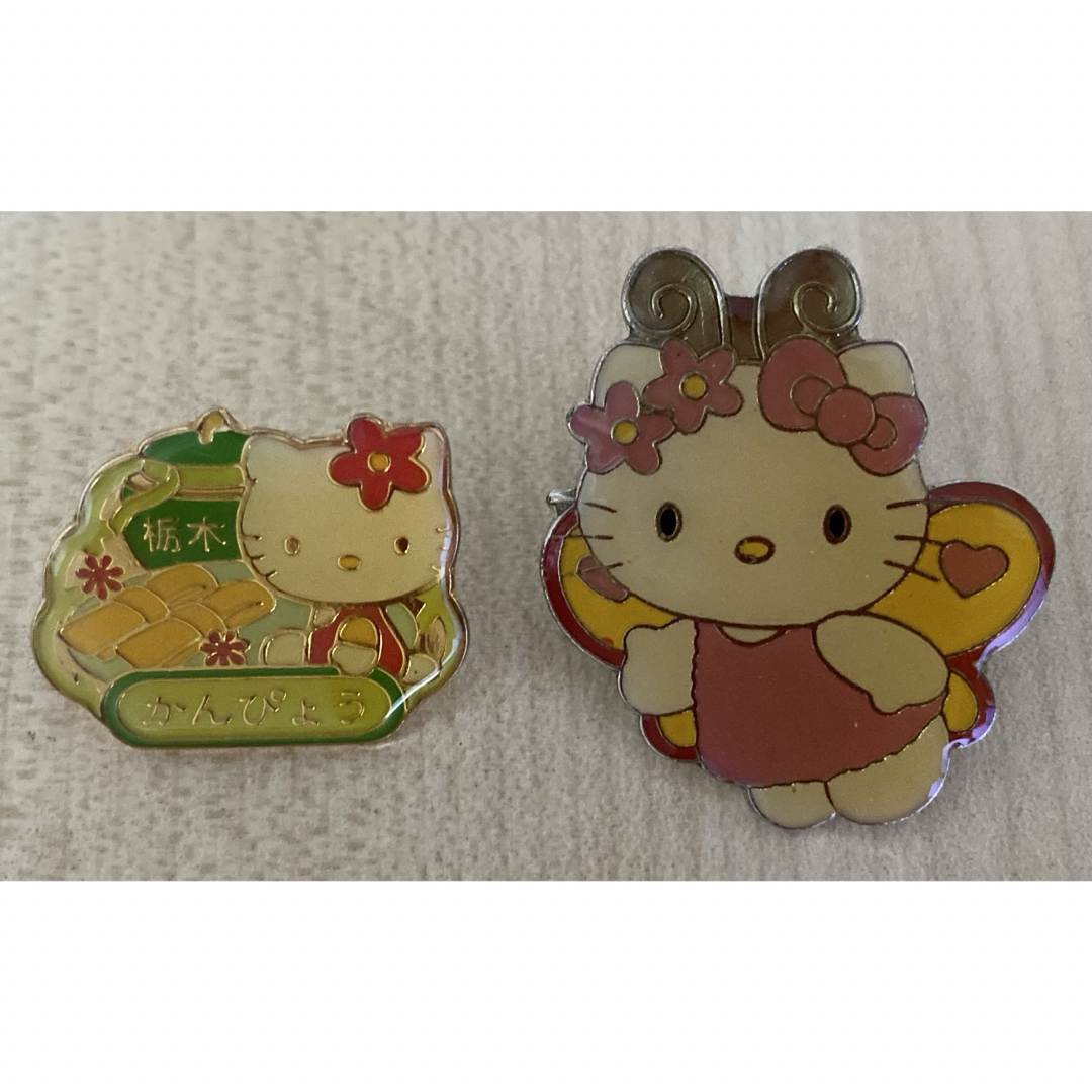 ハローキティ(ハローキティ)の2点セット ハローキティHELLO KITTY ご当地キティ ピンバッジ ピンズ エンタメ/ホビーのアニメグッズ(バッジ/ピンバッジ)の商品写真