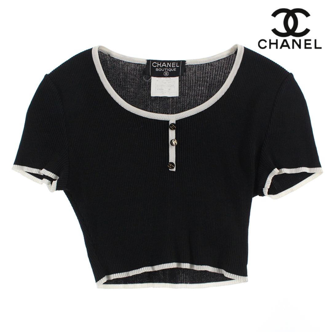 CHANEL(シャネル)のシャネル CHANEL ココボタン チビ丈 クロップド丈 ニット カットソー レディースのトップス(Tシャツ(半袖/袖なし))の商品写真