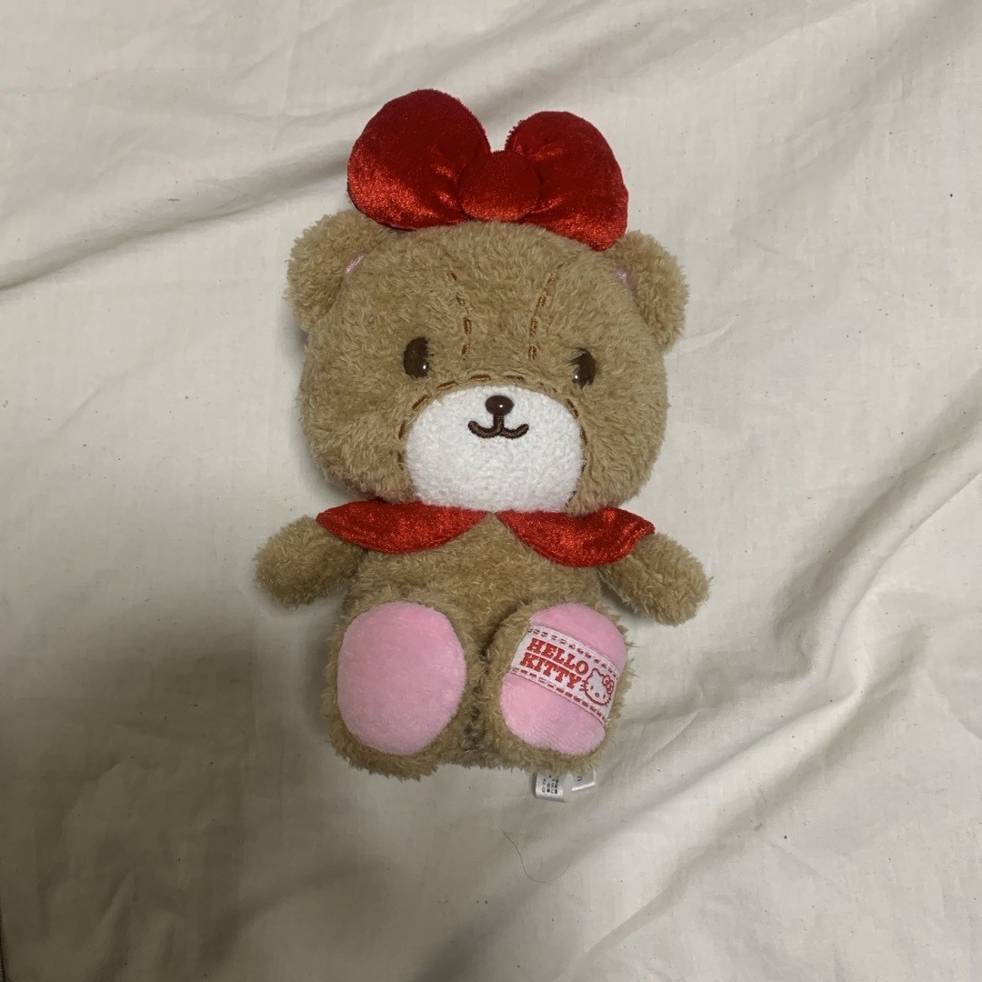 USJ - キティちゃんが抱っこしてるくまちゃん USJの通販 by USJ - キティちゃんが抱っこしてるくまちゃん USJの通販 by