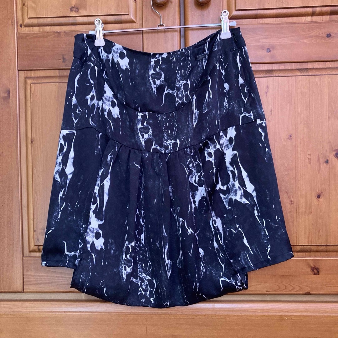 DIESEL(ディーゼル)のヒステリックグラマー　ディーゼル膝丈デザインスカート レディースのスカート(ひざ丈スカート)の商品写真