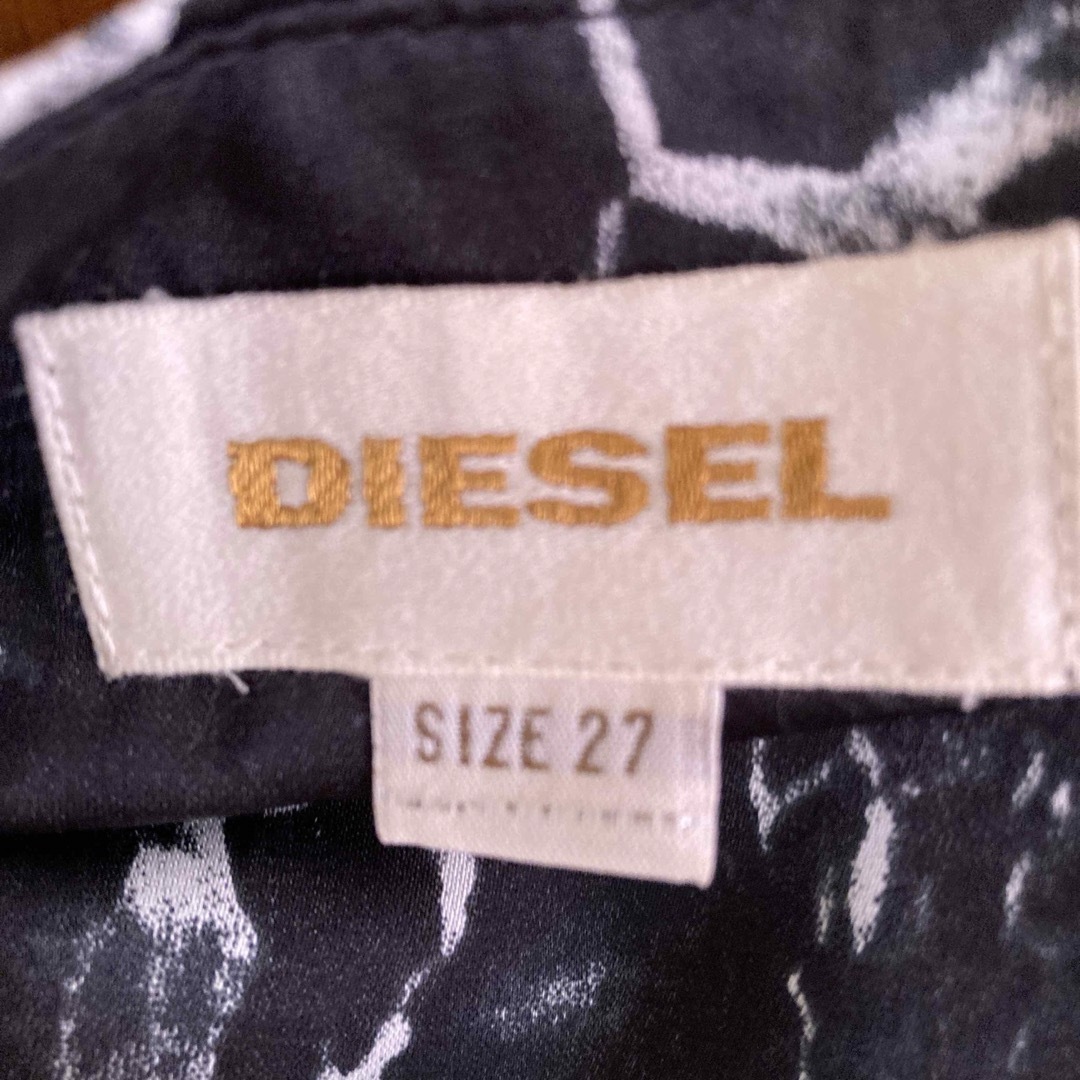 DIESEL(ディーゼル)のヒステリックグラマー　ディーゼル膝丈デザインスカート レディースのスカート(ひざ丈スカート)の商品写真