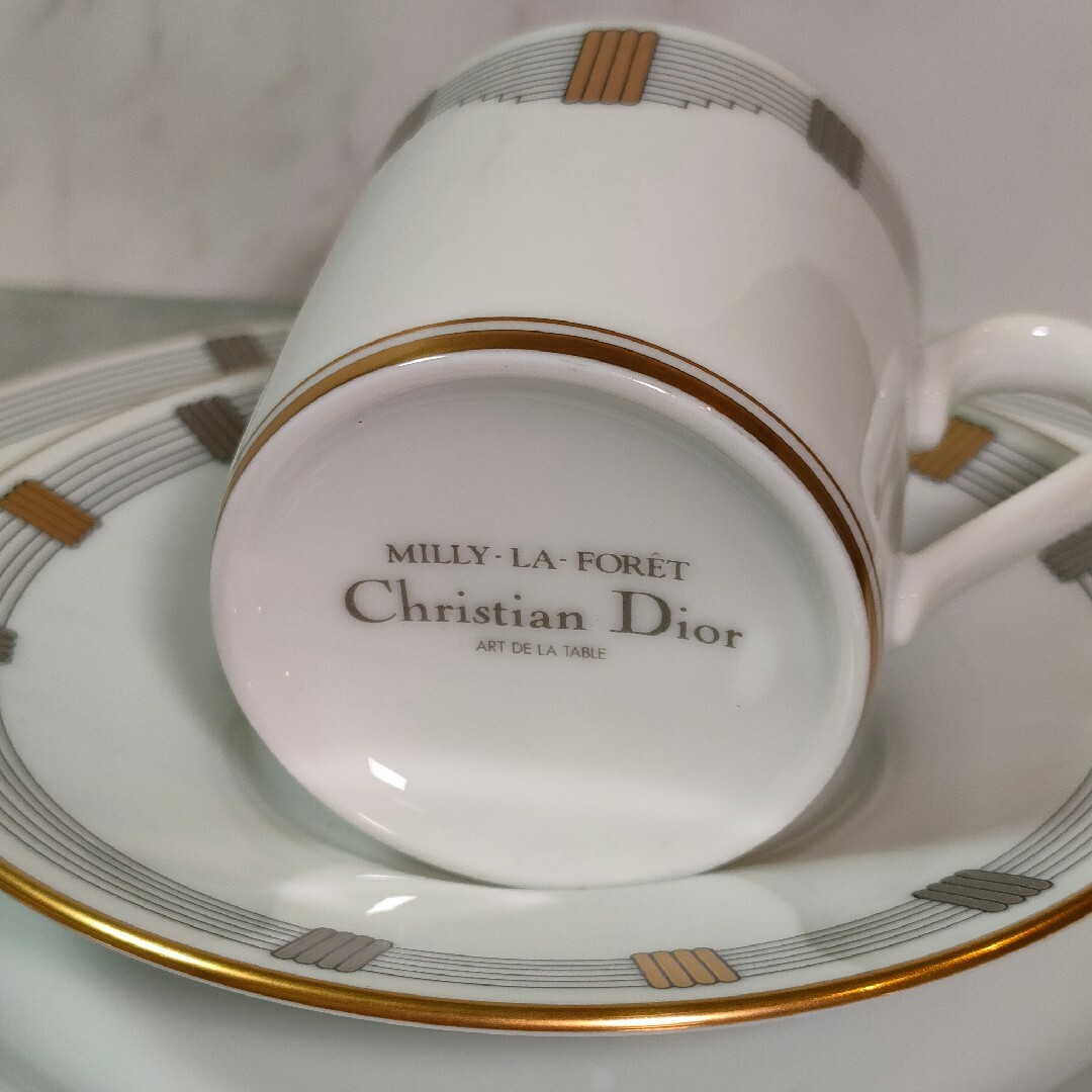 Christian Dior(クリスチャンディオール)のクリスチャンディオール　GODRON ペアデミカップ＆ソーサー セット　新品 インテリア/住まい/日用品のキッチン/食器(グラス/カップ)の商品写真
