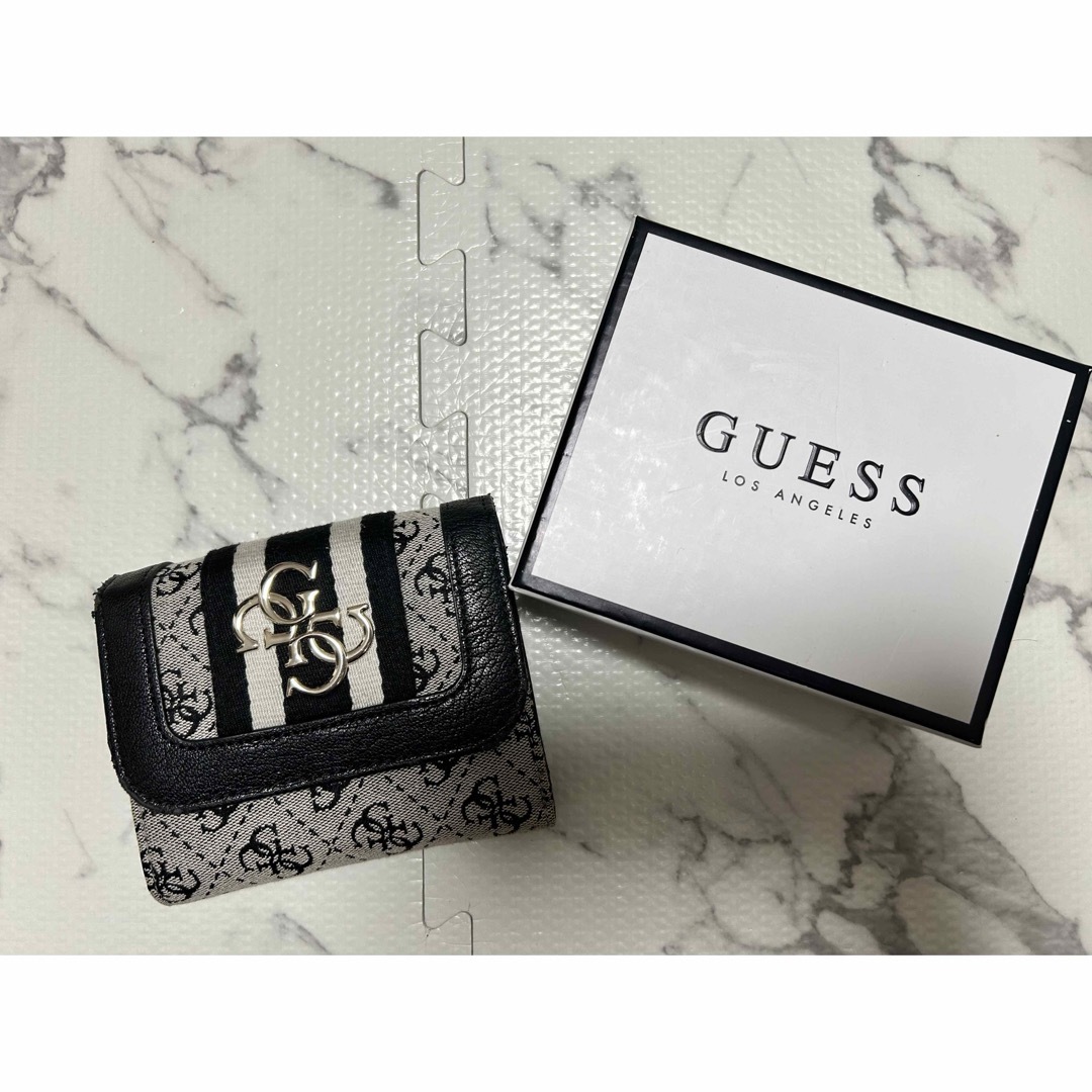 GUESS(ゲス)のGUESS 三つ折財布 メンズのファッション小物(折り財布)の商品写真