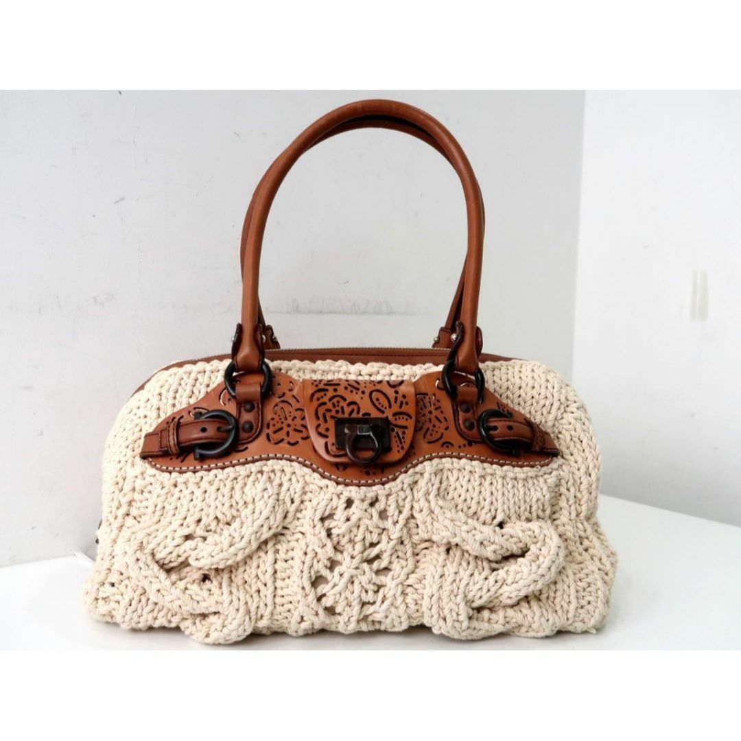 Salvatore Ferragamo - 美品 フェラガモ ショルダーバッグ Salvatore Ferragamo - 美品 フェラガモ ショルダーバッグ