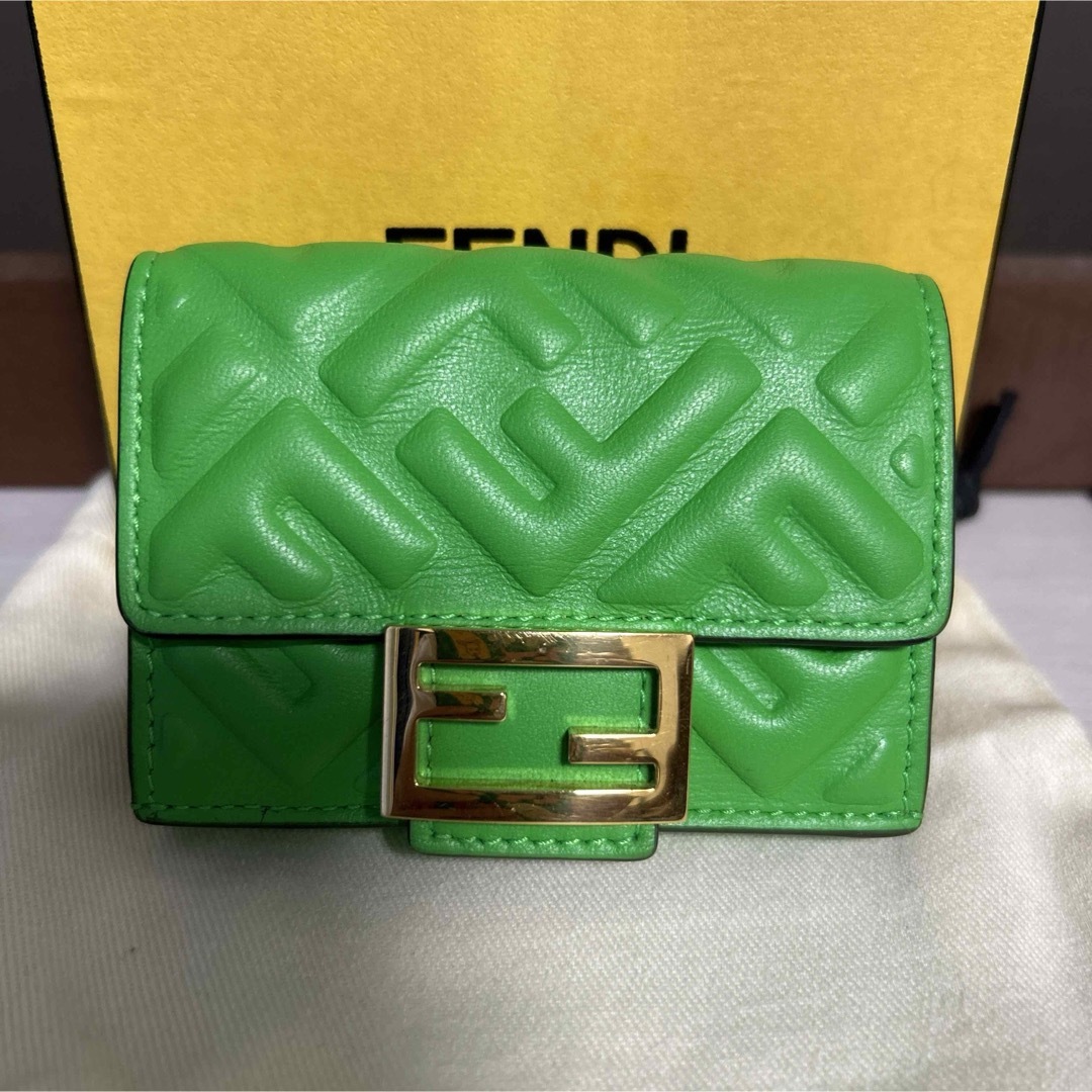 FENDI(フェンディ)の専用‼︎ FENDI財布　 三つ折り財布　 レディースのファッション小物(財布)の商品写真