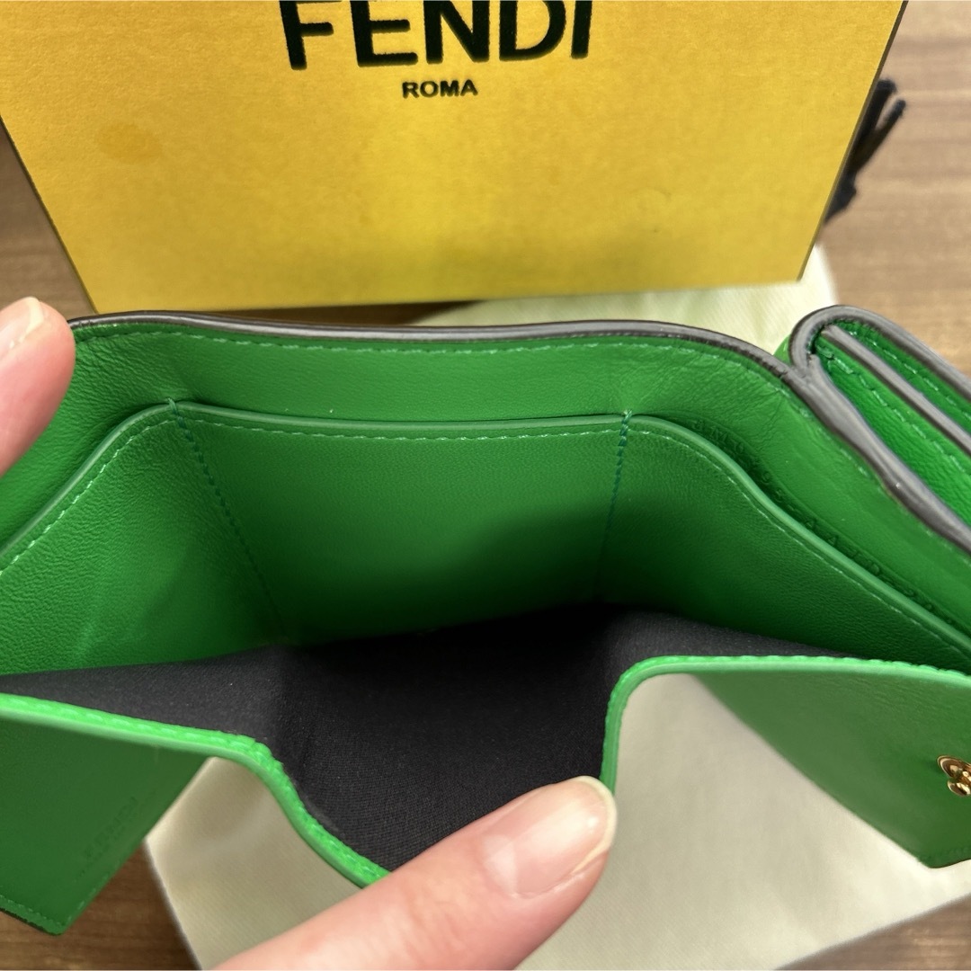 FENDI(フェンディ)の専用‼︎ FENDI財布　 三つ折り財布　 レディースのファッション小物(財布)の商品写真