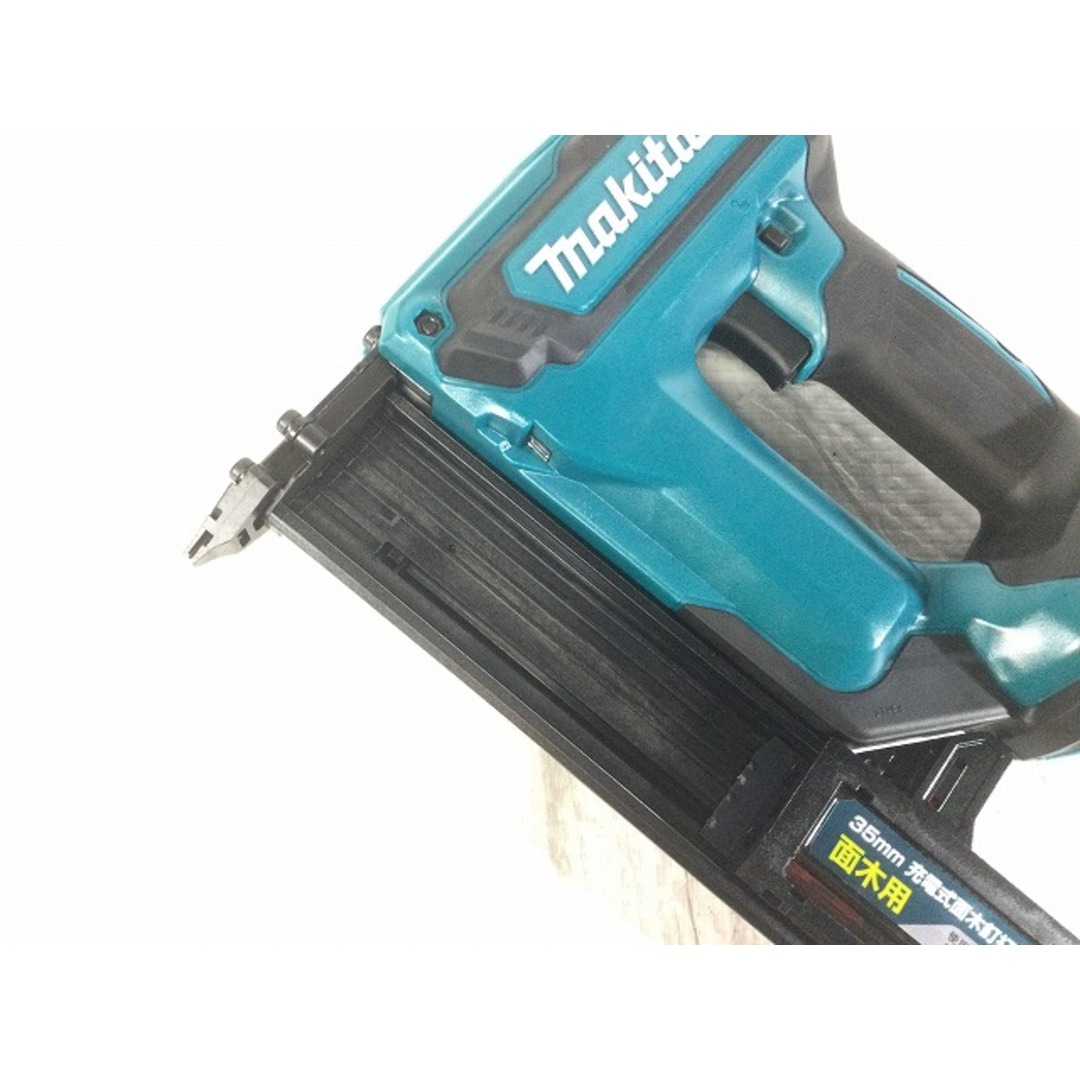 Makita(マキタ)の☆未使用品☆makita マキタ 35mm 充電式面木釘打 FN350DK セフティゴーグル ケース付 87006 自動車/バイクのバイク(工具)の商品写真