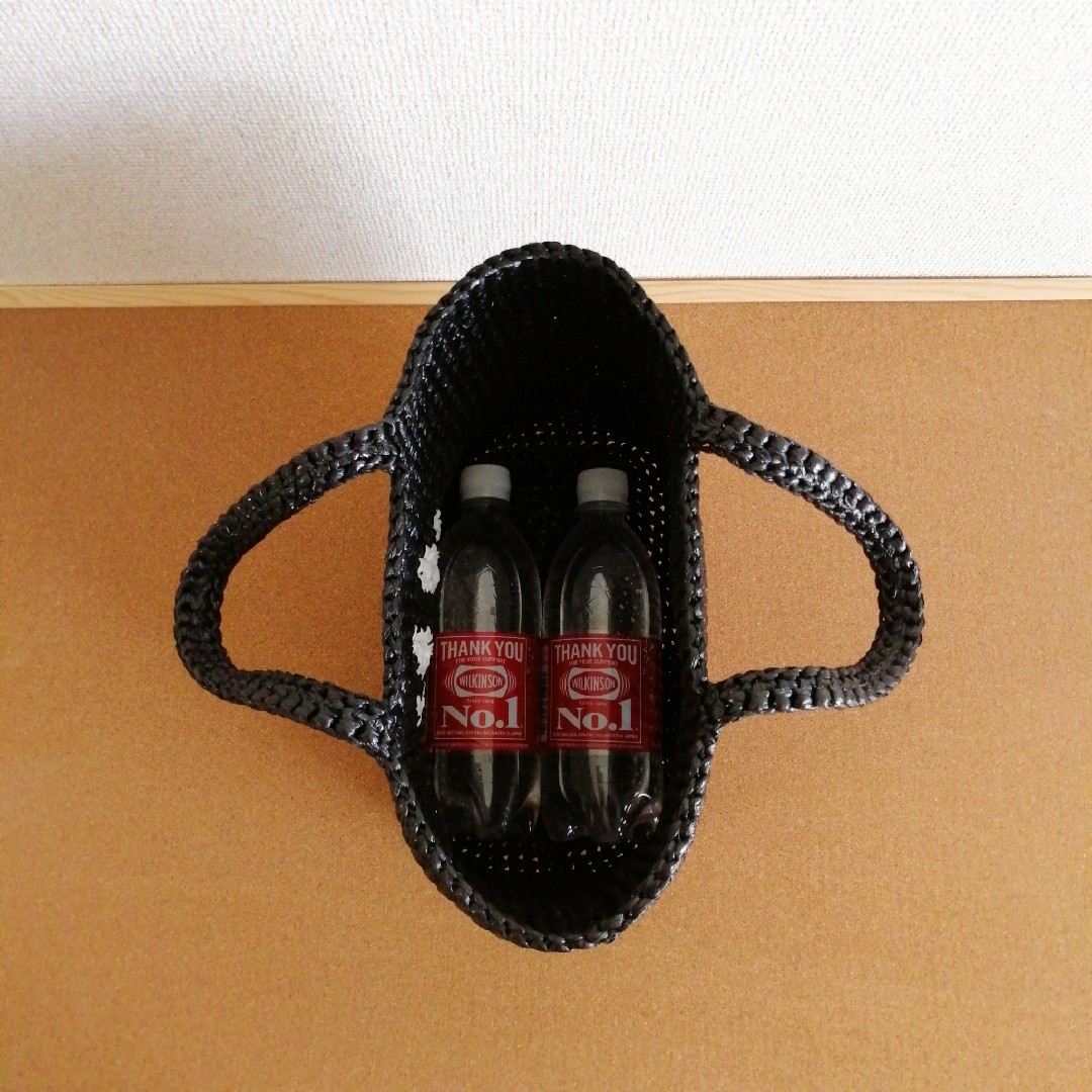 黒 白 肉球バッグ スズランテープバッグ かごバッグ マルシェバッグ レディースのバッグ(かごバッグ/ストローバッグ)の商品写真