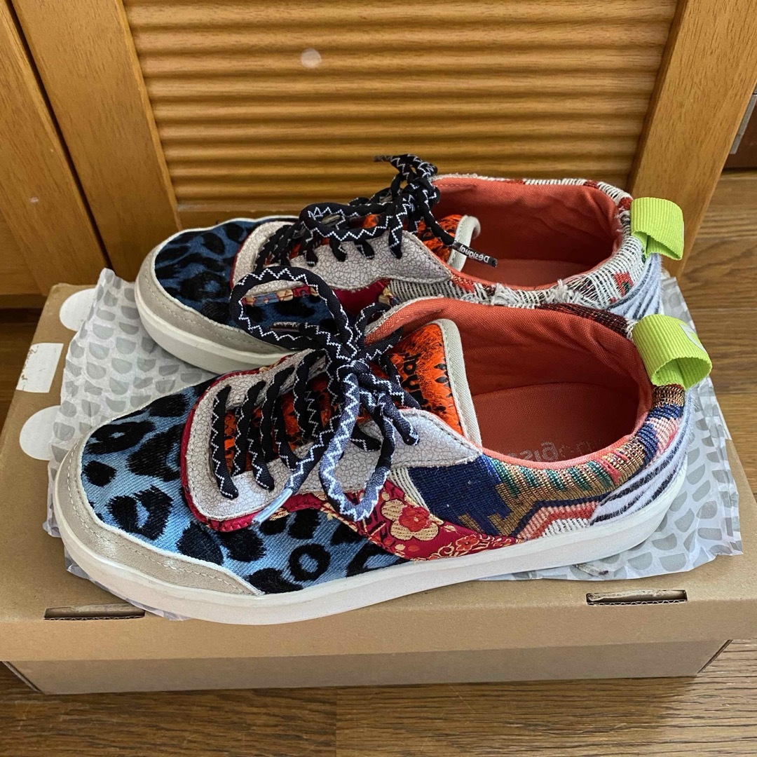 DESIGUAL - desigual デシグアル スニーカー EUR37 23.5㎝の通販 by