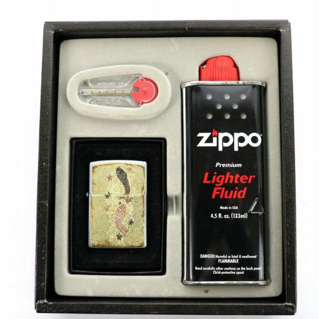 ZIPPO(ジッポー)のZIPPO 2007年製 ギフトボックス オイルライター 和柄 夫婦昇り鯉 エンタメ/ホビーのコレクション(その他)の商品写真