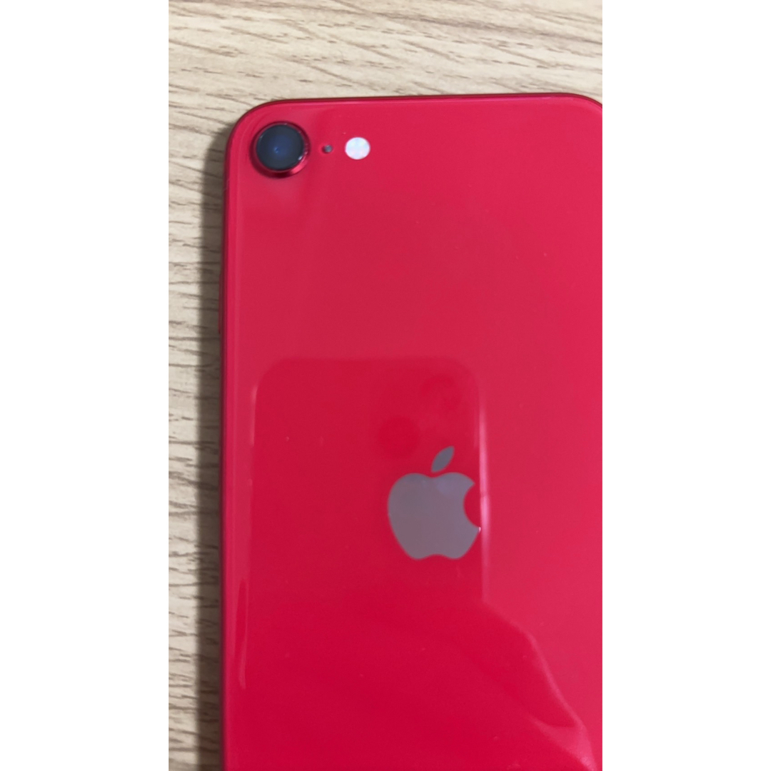 iPhone SE2 Red 64GB SIMフリー スマホ/家電/カメラのスマートフォン/携帯電話(スマートフォン本体)の商品写真