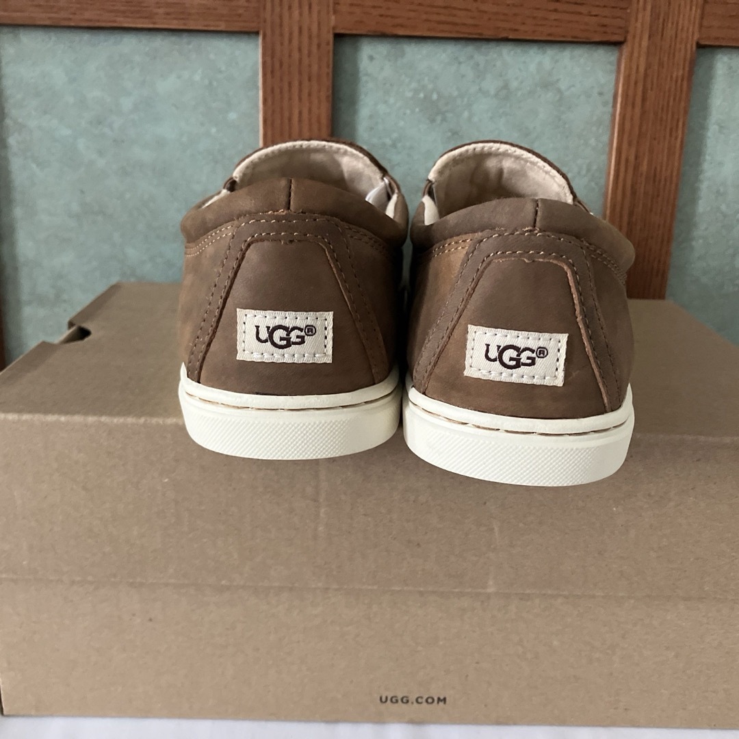 UGG - アグ スニーカー スリッポン 23の通販 by shop|アグなら UGG - アグ スニーカー スリッポン 23の通販 by shop|アグなら