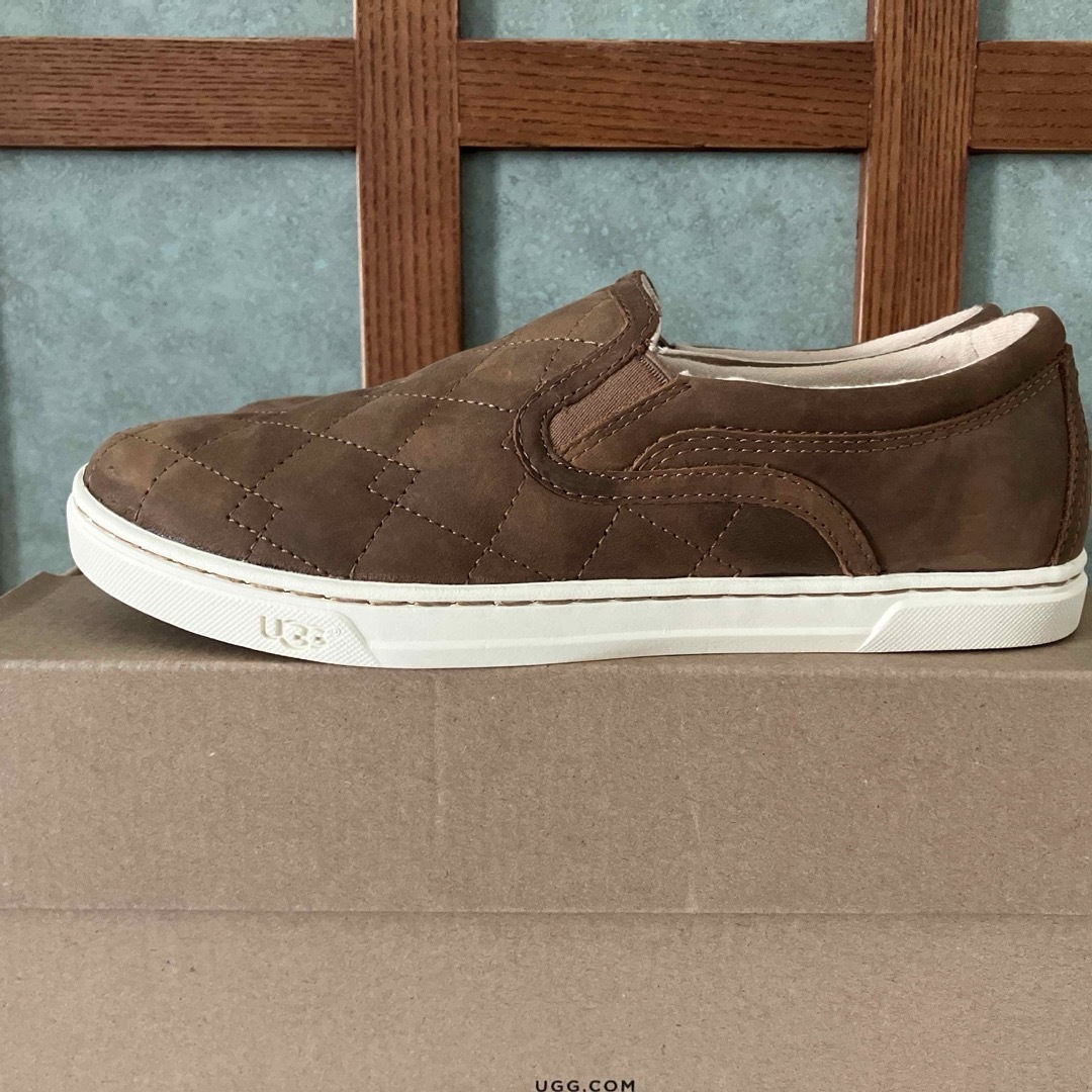 UGG - アグ スニーカー スリッポン 23の通販 by shop|アグなら UGG - アグ スニーカー スリッポン 23の通販 by shop|アグなら