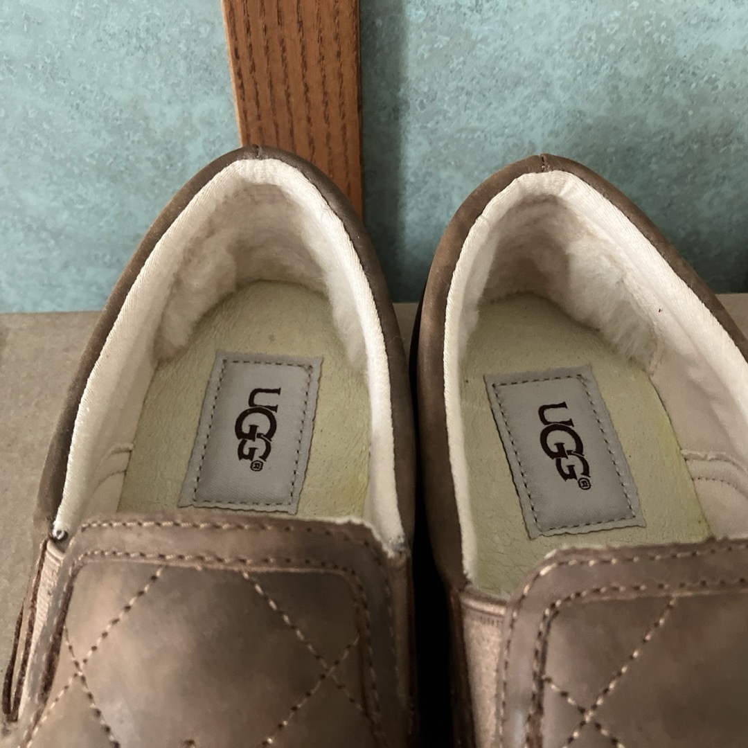 UGG - アグ スニーカー スリッポン 23の通販 by shop|アグなら UGG - アグ スニーカー スリッポン 23の通販 by shop|アグなら