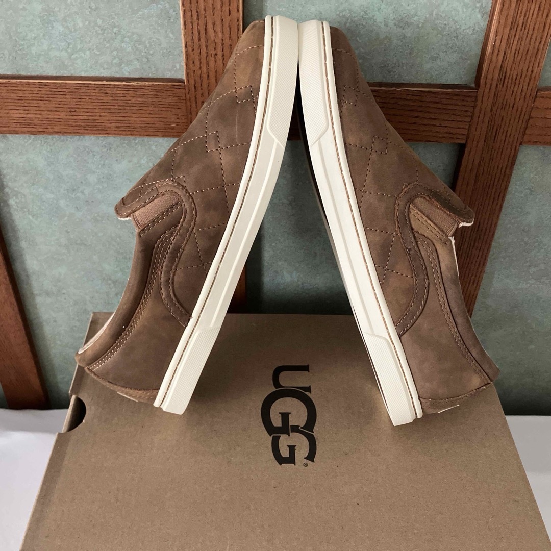 UGG - アグ スニーカー スリッポン 23の通販 by shop|アグなら UGG - アグ スニーカー スリッポン 23の通販 by shop|アグなら