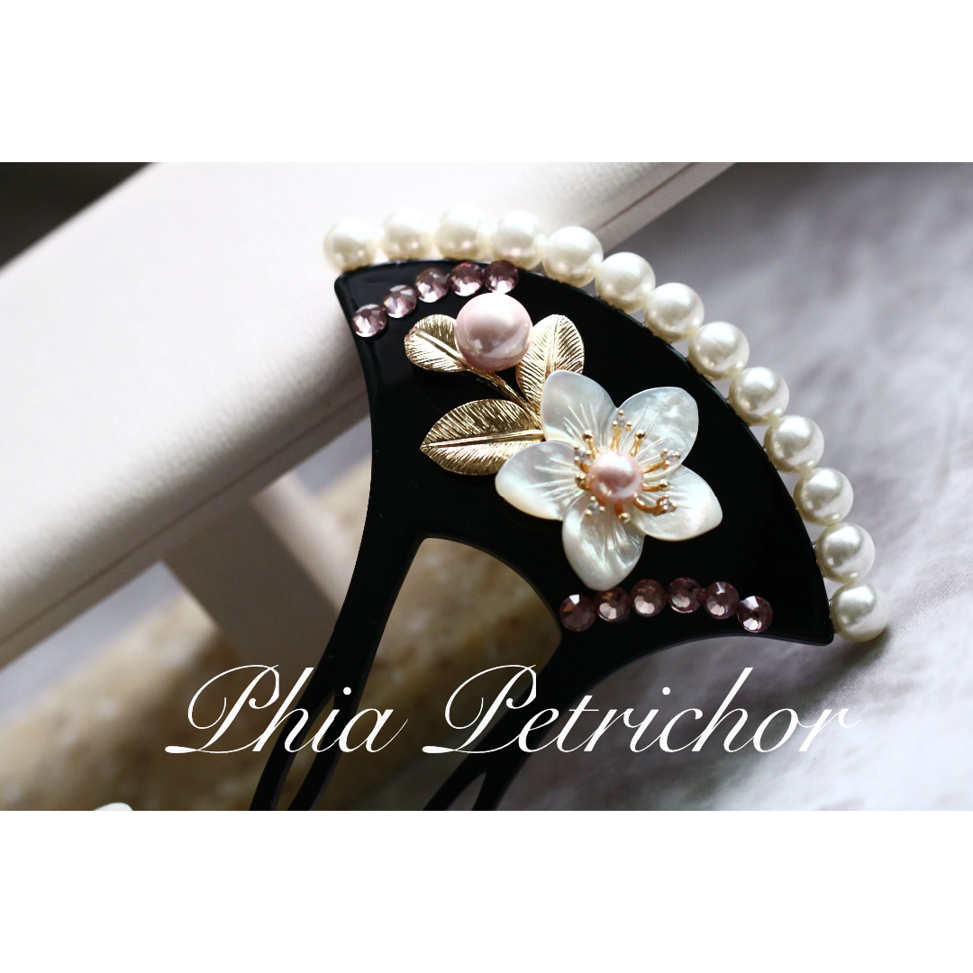 髪飾り 桜 かんざし バチ型 螺鈿 真珠母貝 パール W2401096簪 レディースの水着/浴衣(和装小物)の商品写真