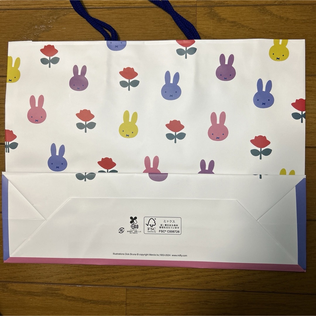 miffy(ミッフィー)の【新品】ミッフィー　ブルーナフェア　ノベルティ　ショッパー　2枚セット エンタメ/ホビーのおもちゃ/ぬいぐるみ(キャラクターグッズ)の商品写真