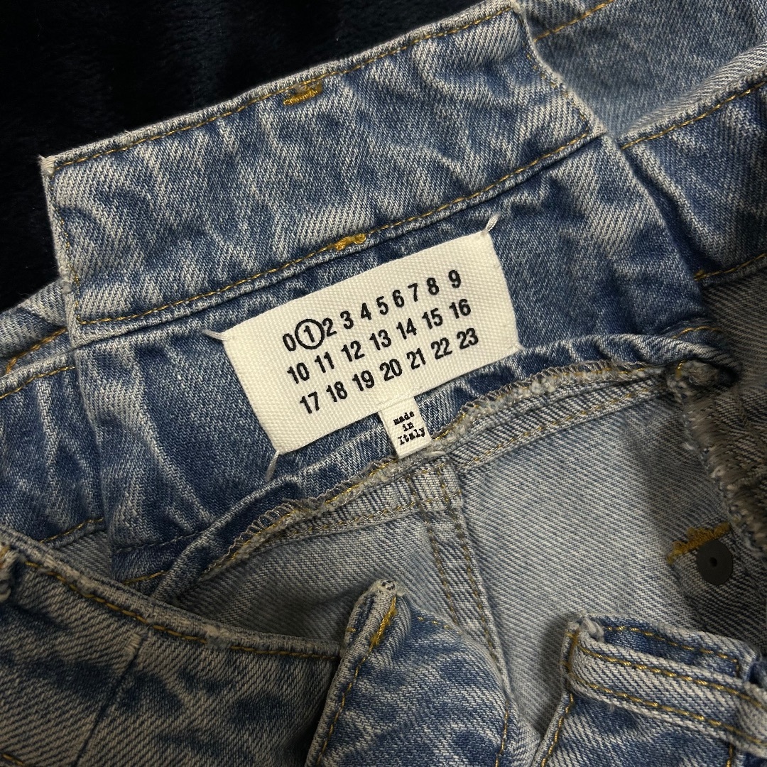 Maison Martin Margiela(マルタンマルジェラ)のMaison Margiela 5ポケットデニム 36 マルジェラ  レディースのパンツ(デニム/ジーンズ)の商品写真