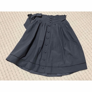 レストローズ(L'EST ROSE)のレストローズ　合わせやすい濃紺スカート  美品(ひざ丈スカート)