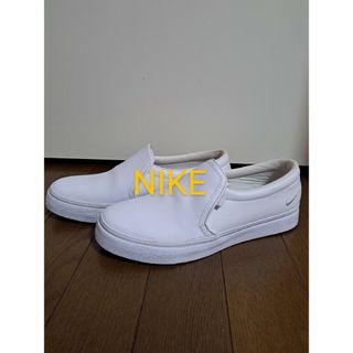 NIKEスニーカー 白 ロゴ(スニーカー)