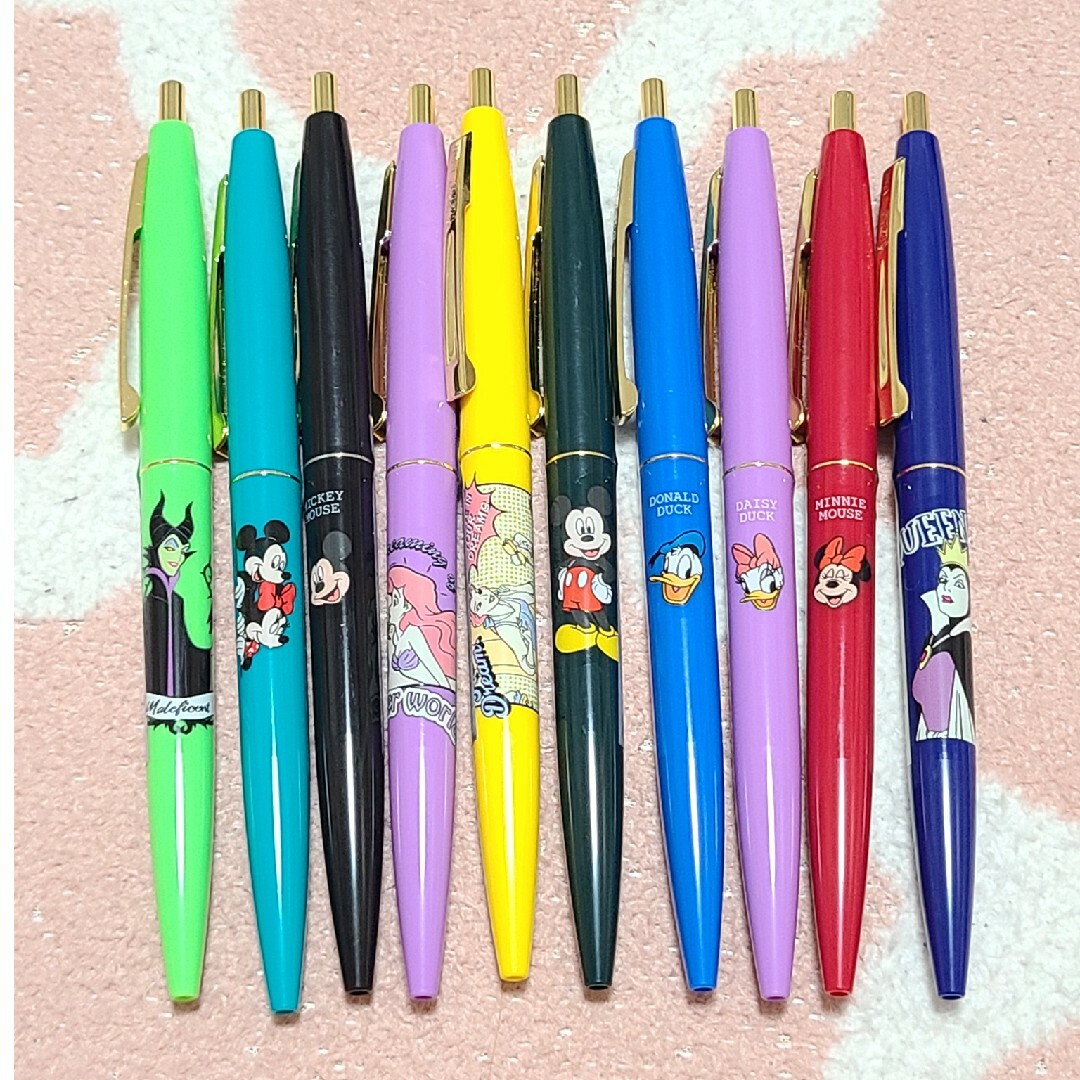 Disney(ディズニー)のディズニー　ボールペン　クリックゴールド BIC  文房具 筆記用具 インテリア/住まい/日用品の文房具(ペン/マーカー)の商品写真