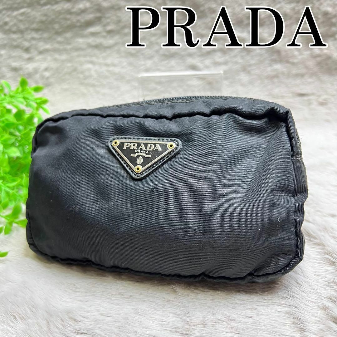 PRADA(プラダ)のPRADA プラダ　アクセサリーポーチ 黒 ブラック 化粧ポーチ 三角ロゴ レディースのファッション小物(ポーチ)の商品写真