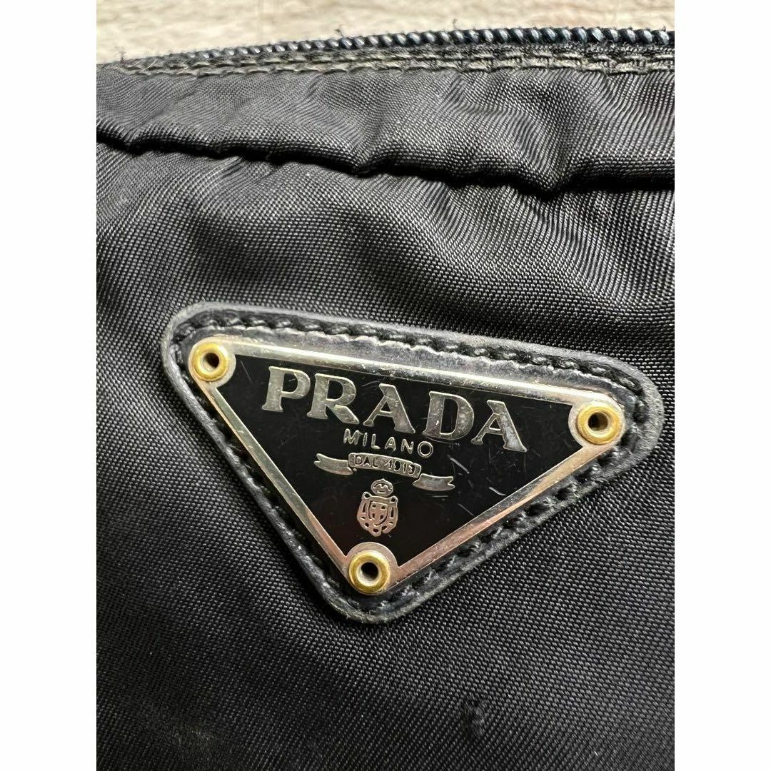 PRADA(プラダ)のPRADA プラダ　アクセサリーポーチ 黒 ブラック 化粧ポーチ 三角ロゴ レディースのファッション小物(ポーチ)の商品写真