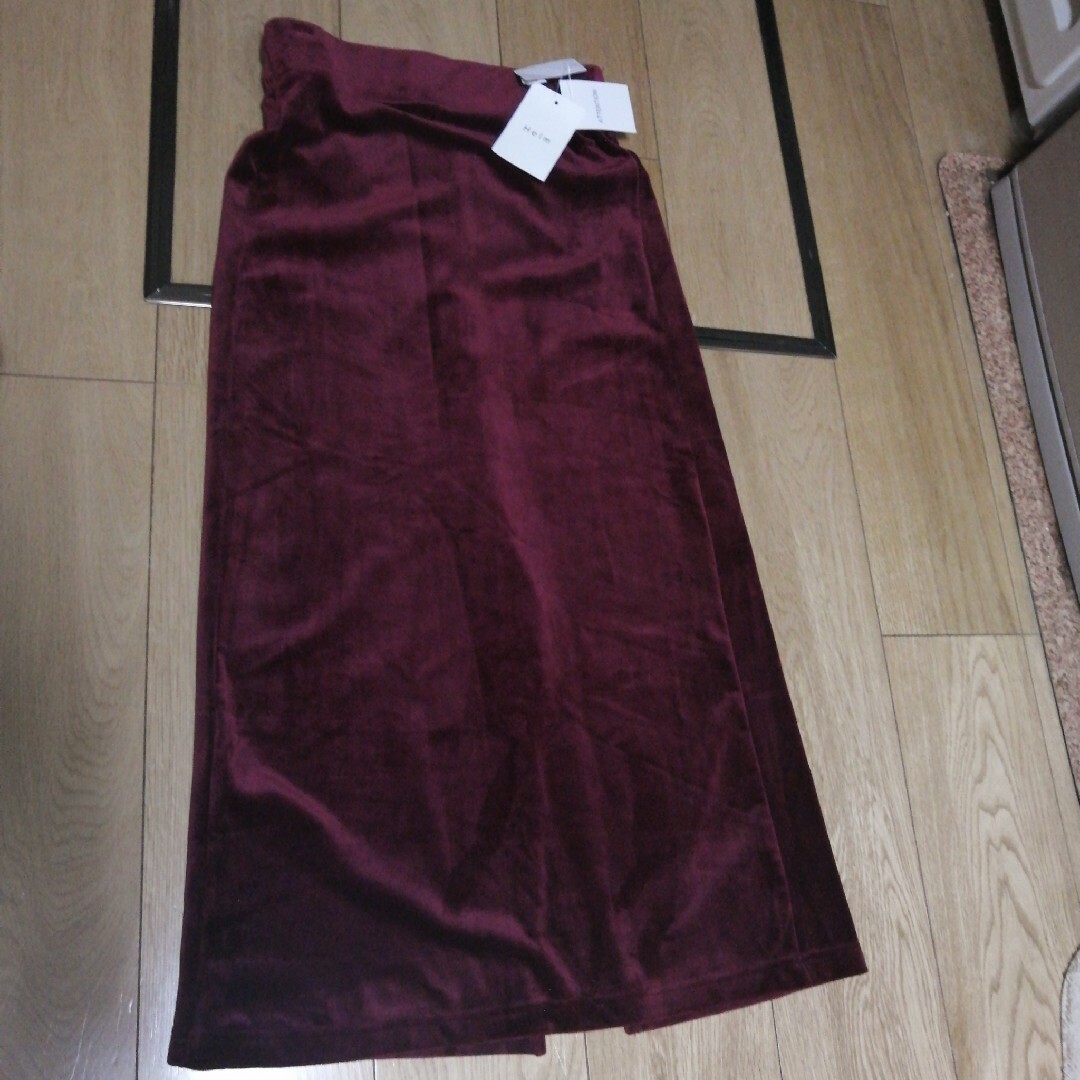 しまむら(シマムラ)のベロアスカート ロングスカート M 新品 未使用 タグ付き ベロア レディースのスカート(ロングスカート)の商品写真