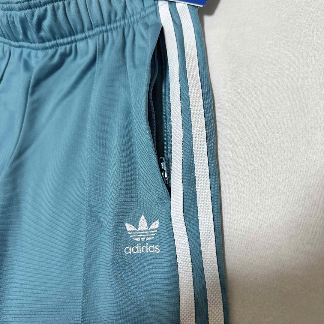 Originals（adidas）(オリジナルス)の新品　140  アディダス　オリジナルス　トレフォイル　パンツ　ジャージ キッズ/ベビー/マタニティのキッズ服男の子用(90cm~)(パンツ/スパッツ)の商品写真