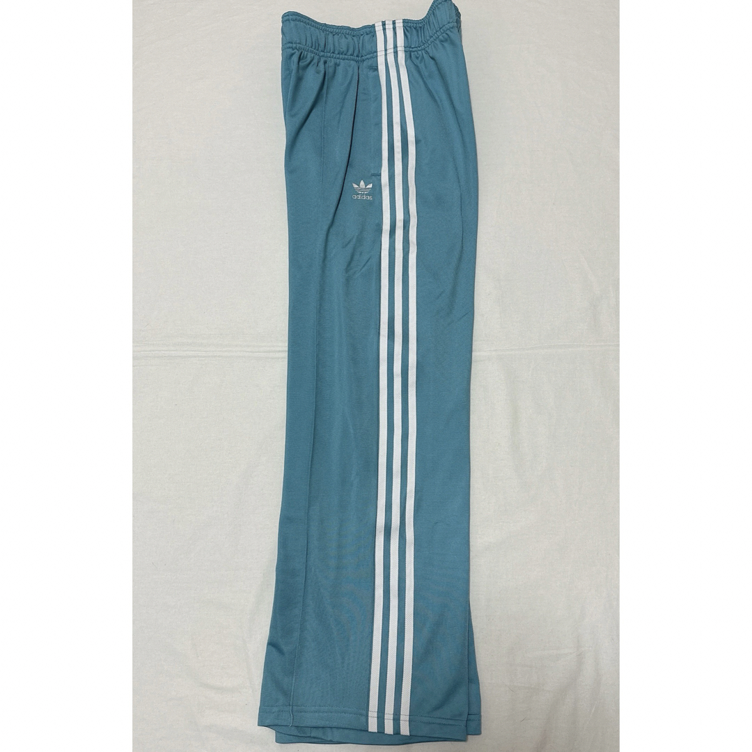 Originals（adidas）(オリジナルス)の新品　140  アディダス　オリジナルス　トレフォイル　パンツ　ジャージ キッズ/ベビー/マタニティのキッズ服男の子用(90cm~)(パンツ/スパッツ)の商品写真