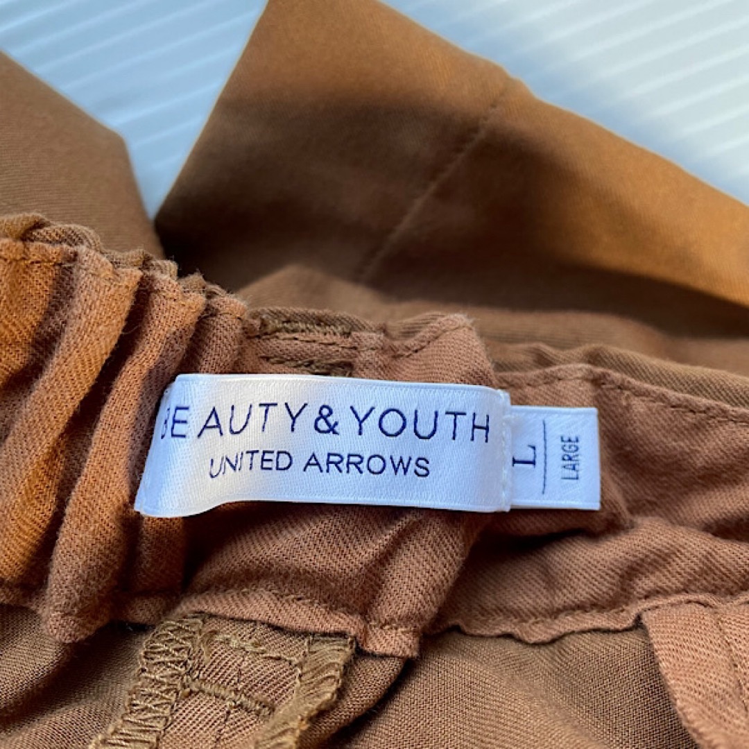 BEAUTY&YOUTH UNITED ARROWS(ビューティアンドユースユナイテッドアローズ)のユナイテッドアローズ　ワイドパンツ　レディース　キャメル　L レディースのパンツ(カジュアルパンツ)の商品写真