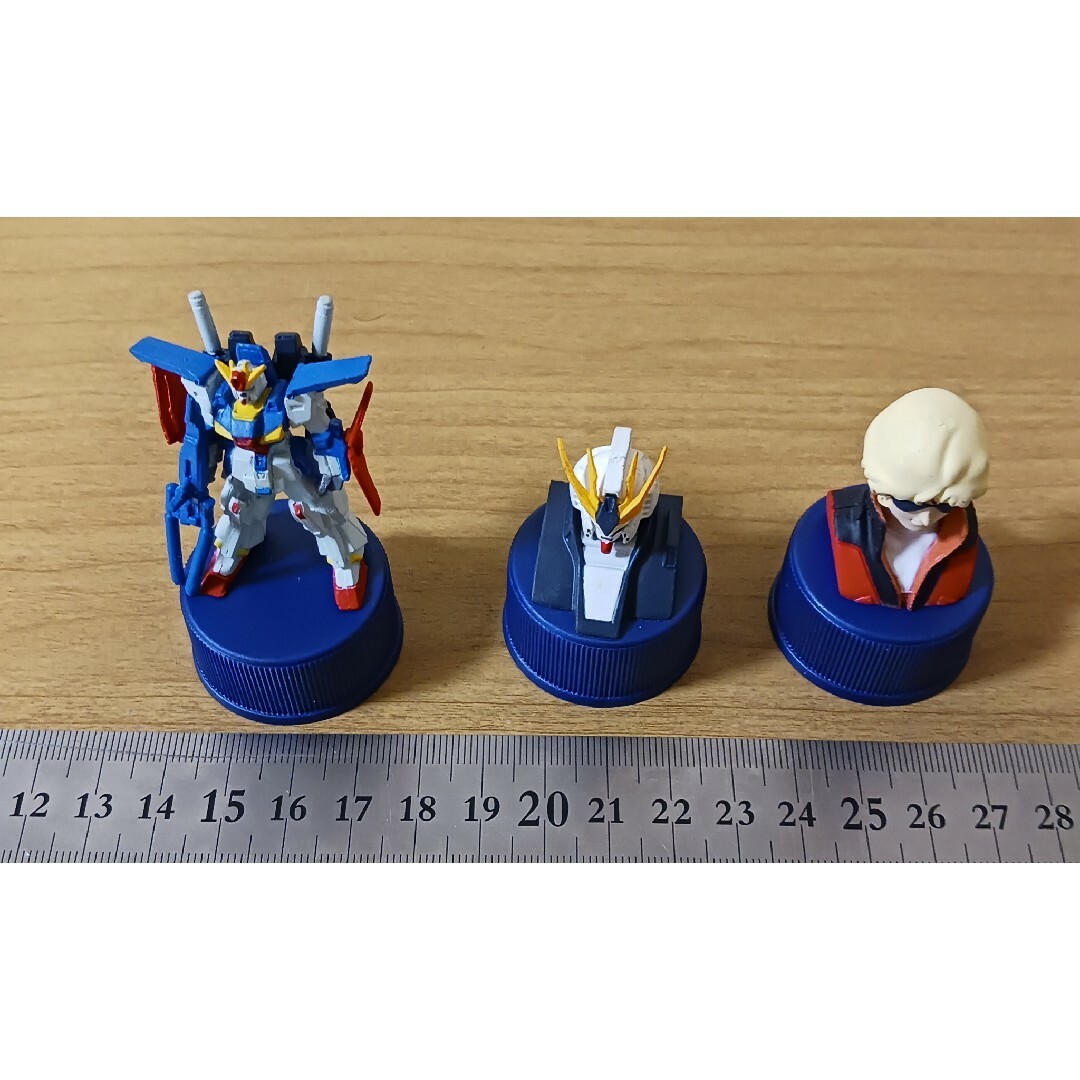 機動戦士ガンダム　フィギュア　ペプシ　ボトルキャップコレクション　3種 エンタメ/ホビーのフィギュア(アニメ/ゲーム)の商品写真