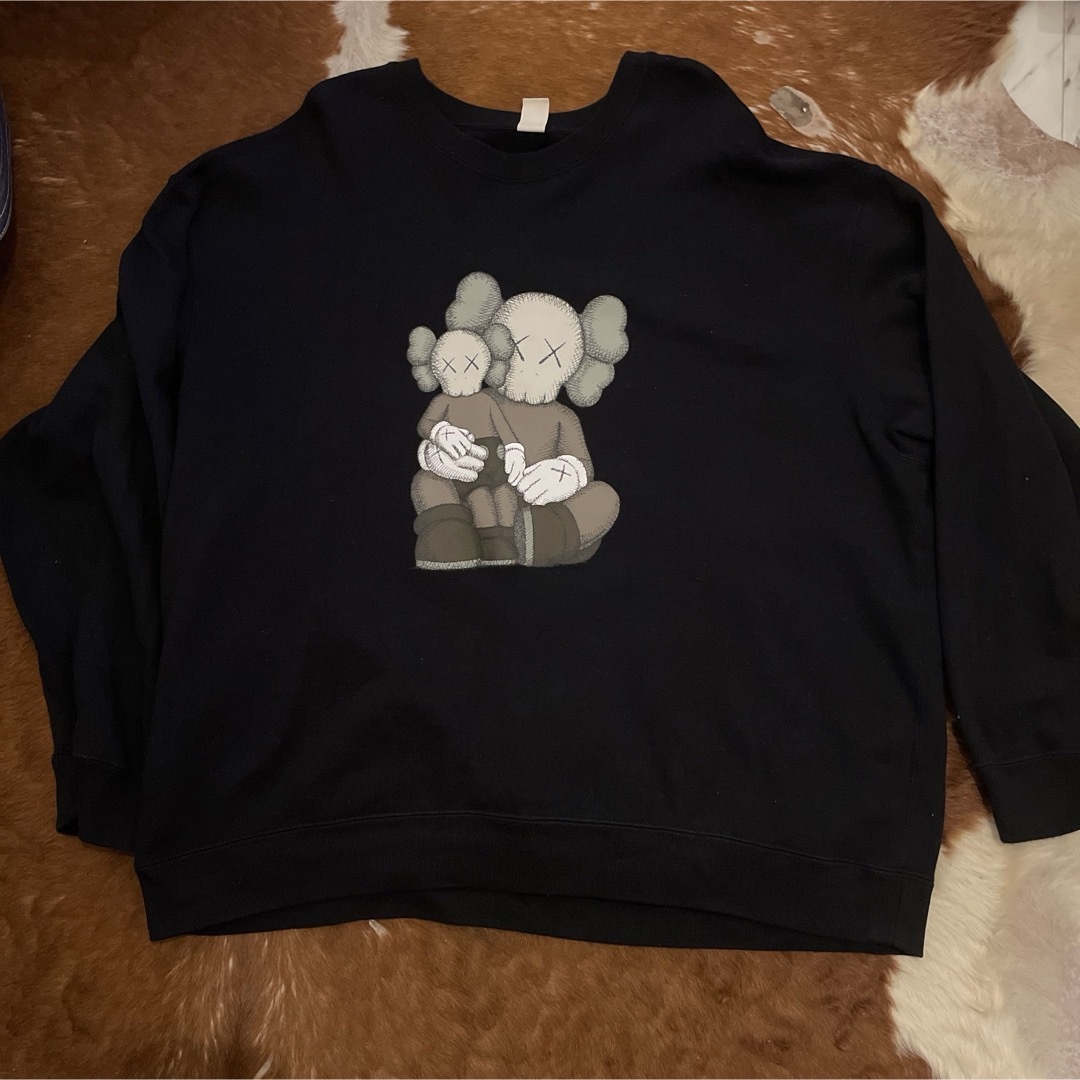 ユニクロ KAWS カウズ スウェット ブラック 4XL