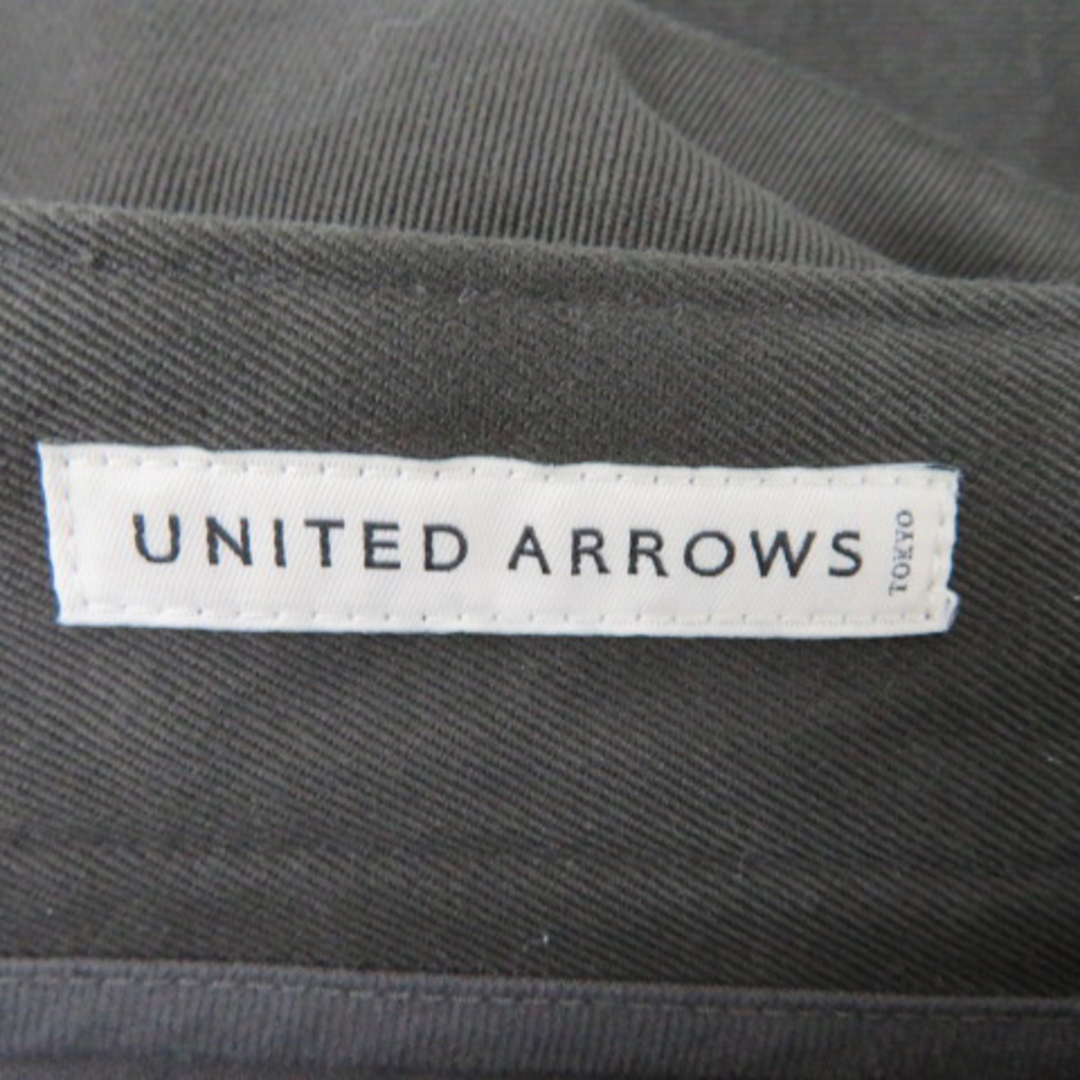 UNITED ARROWS(ユナイテッドアローズ)のユナイテッドアローズ テーパードパンツ アンクル丈 無地 M チャコールグレー メンズのパンツ(スラックス)の商品写真