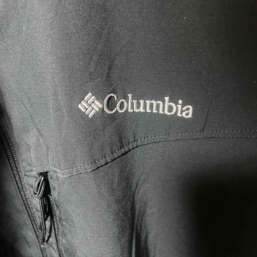 Columbia(コロンビア)のR27 Columbia ソフトシェルジャケット OMNI-SHIELD 古着 メンズのジャケット/アウター(その他)の商品写真