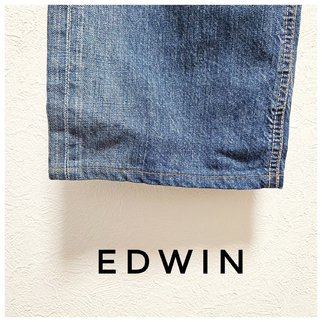 EDWIN(エドウィン)の美品　EDWIN　デニム　ローライズ　ストレート　ジーンズ　青　M　デザイン レディースのパンツ(デニム/ジーンズ)の商品写真