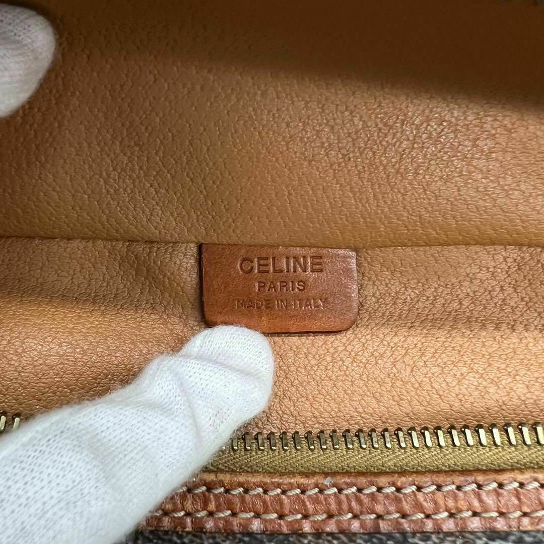 celine(セリーヌ)の✨️美品✨️CELINE マカダム柄 ポーチ バニティ 手持ち レディース レディースのバッグ(ボディバッグ/ウエストポーチ)の商品写真