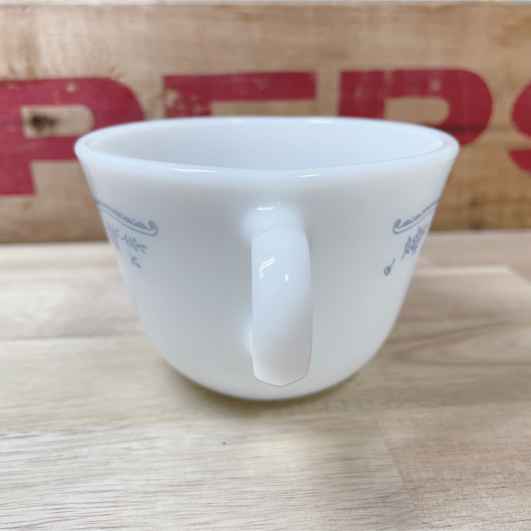 Pyrex(パイレックス)の【美品！】オールドパイレックス ミルクグラス コーヒー カップ スープカップ B インテリア/住まい/日用品のキッチン/食器(グラス/カップ)の商品写真