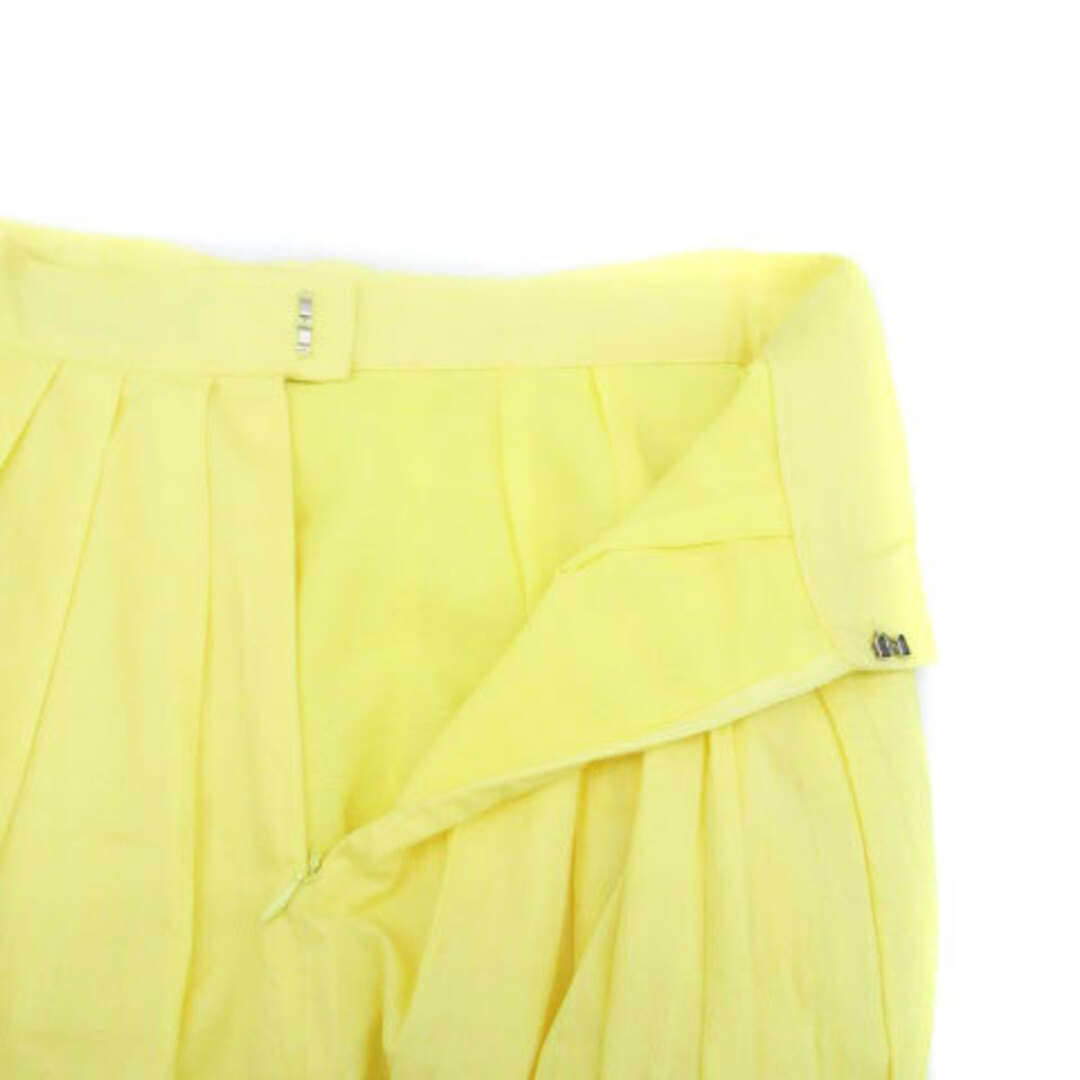 NOLLEY'S(ノーリーズ)のノーリーズ sophi フレアスカート ミモレ丈 36 黄色 イエロー レディースのスカート(ひざ丈スカート)の商品写真