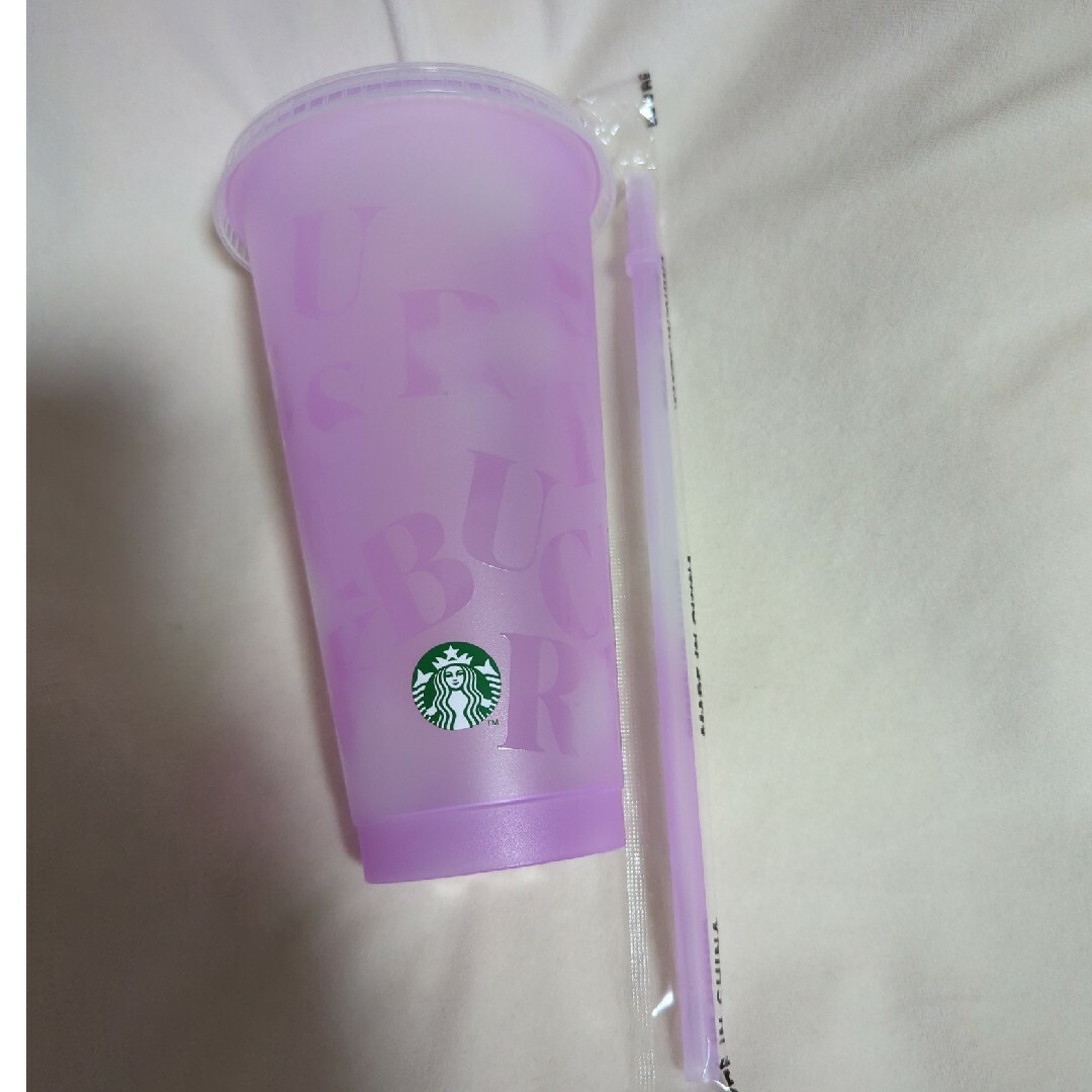 Starbucks(スターバックス)のスタバ　ミステリーカラーチェンジングリユーザブルコールドカップ　710ml インテリア/住まい/日用品のキッチン/食器(容器)の商品写真