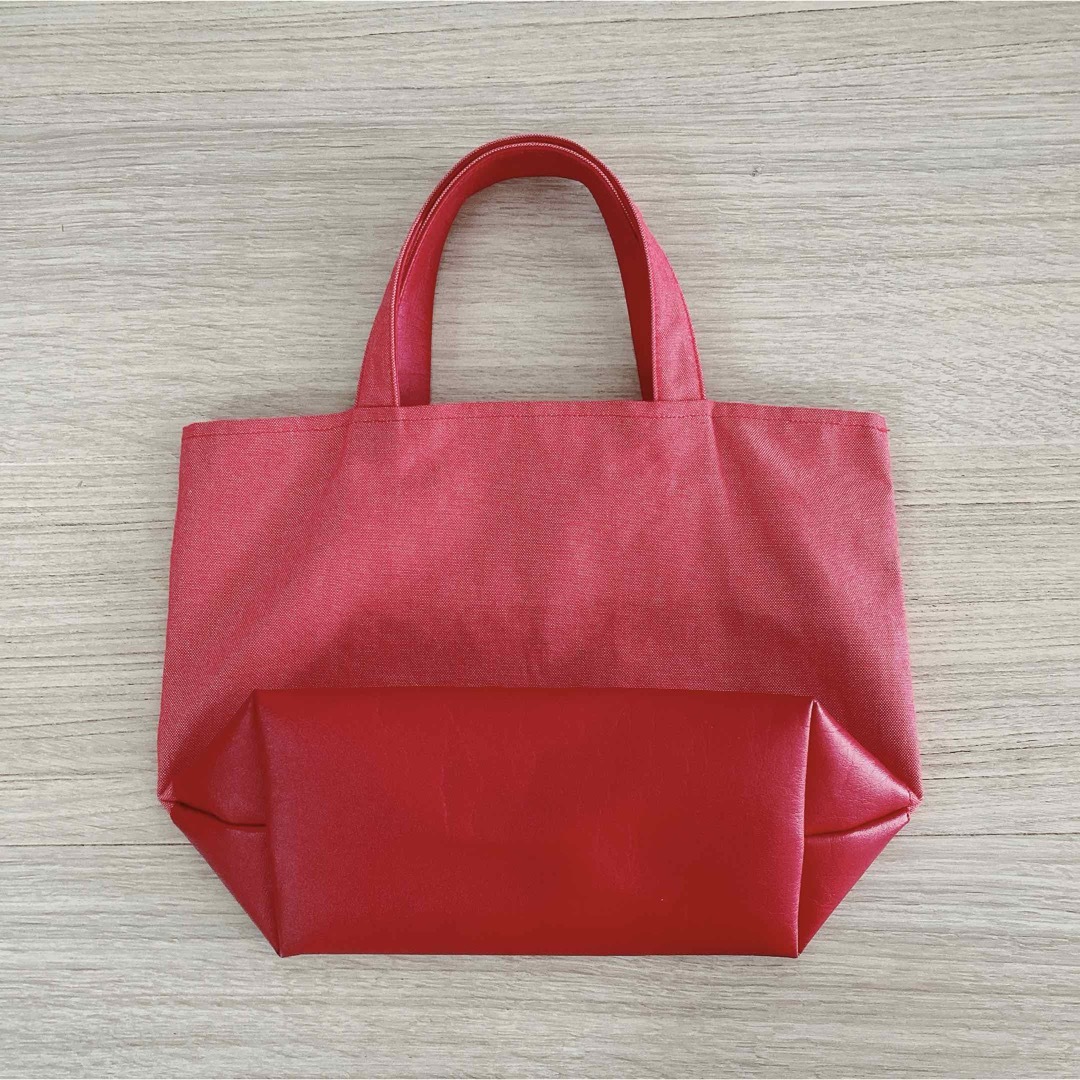 新品☆ファミリア マチ付き デニムバッグ 赤 新品☆ファミリア マチ付き デニムバッグ 赤