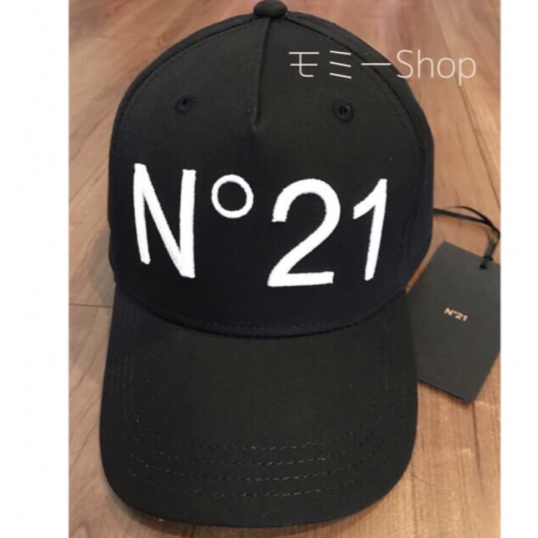 N°21(ヌメロヴェントゥーノ)の新作　N°21 ヌメロヴェントゥーノ  キャップ　男女着用可能　新品未使用 レディースの帽子(キャップ)の商品写真