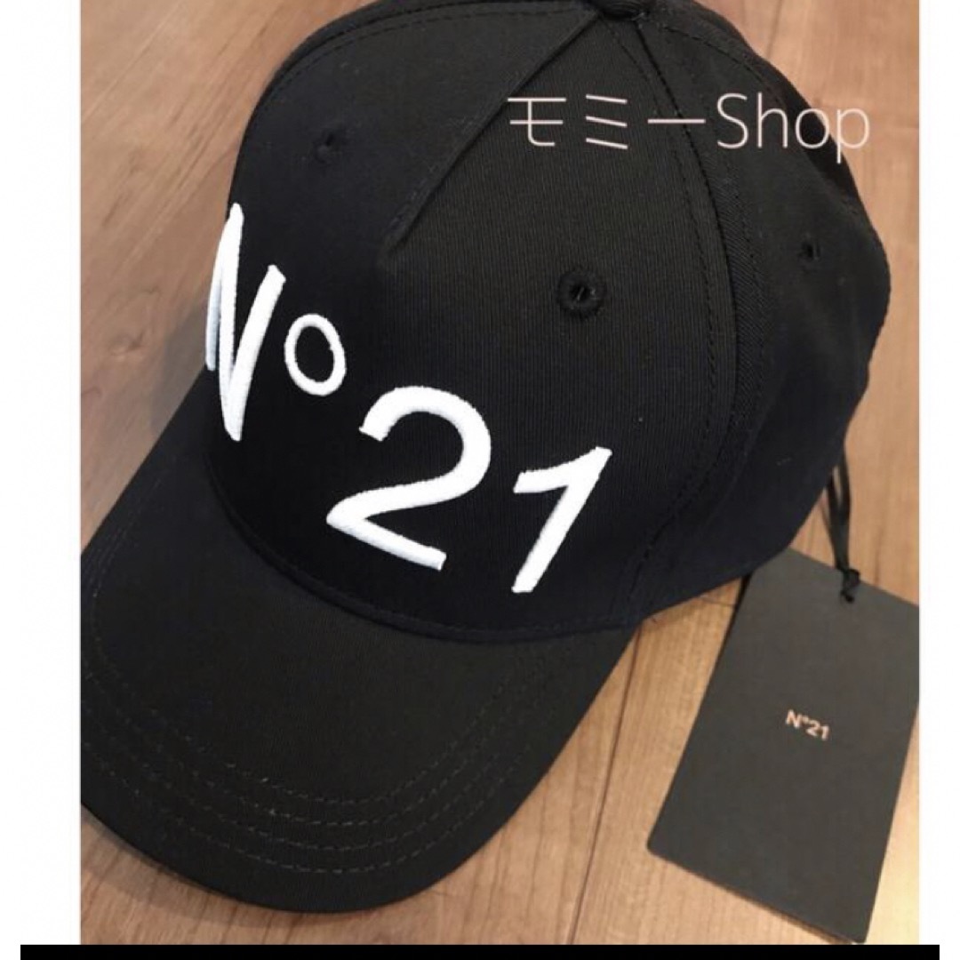 N°21(ヌメロヴェントゥーノ)の新作　N°21 ヌメロヴェントゥーノ  キャップ　男女着用可能　新品未使用 レディースの帽子(キャップ)の商品写真