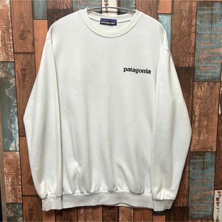 パタゴニア(patagonia)のpatagonia パタゴニア アウトドア バックプリント スウェット ホワイト(スウェット)