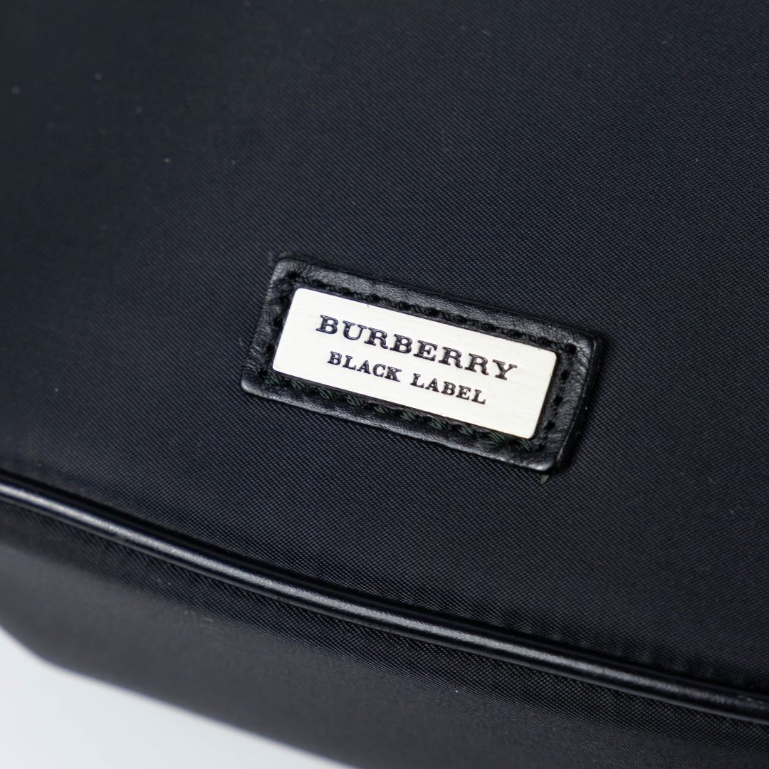 BURBERRY BLACK LABEL(バーバリーブラックレーベル)の【BURBERRY BLACK LABEL 】ショルダーバッグ　ノバチェック メンズのバッグ(ショルダーバッグ)の商品写真