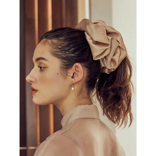 エイミーイストワール  Satin Big Scrunchie （BLACK）