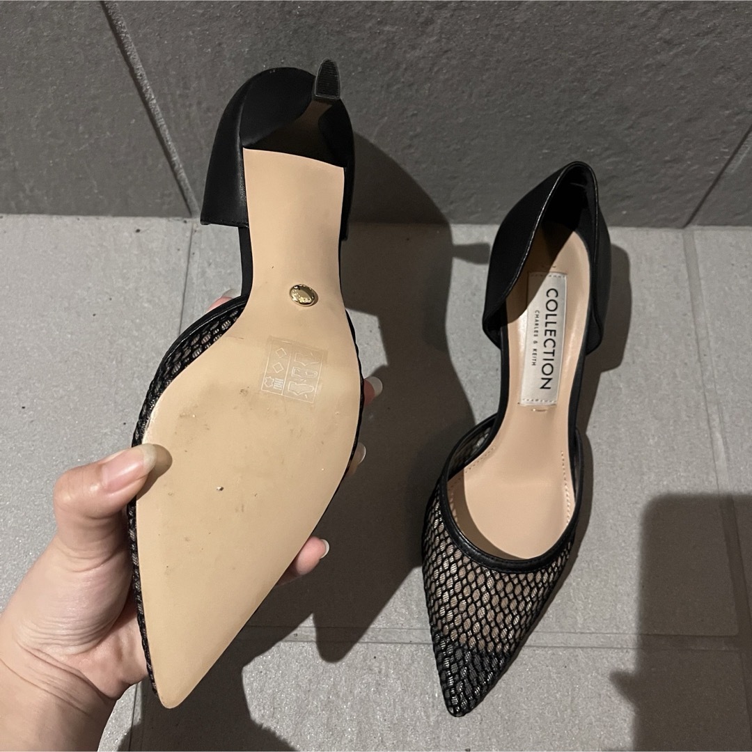 Charles and Keith(チャールズアンドキース)のチャールズアンドキース レザーメッシュ ドルセイパンプス レディースの靴/シューズ(ハイヒール/パンプス)の商品写真