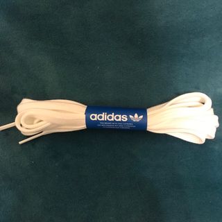 アディダス(adidas)のadidasスニーカー　靴紐　白(その他)