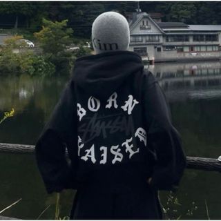 ステューシー(STUSSY)のstussy BORN X RAISED LOGO ZIP HOODIE 黒(パーカー)