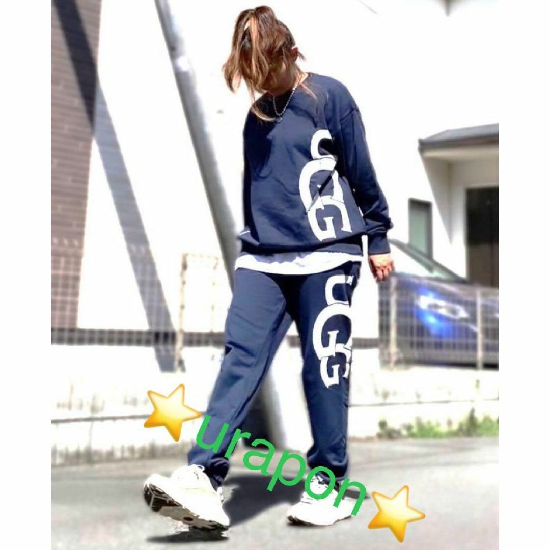 UGG(アグ)の超入手困難✨激レア✨Ｍ✨上下セットアップ✨UGG✨サイドビッグロゴ✨紺 レディースのトップス(トレーナー/スウェット)の商品写真